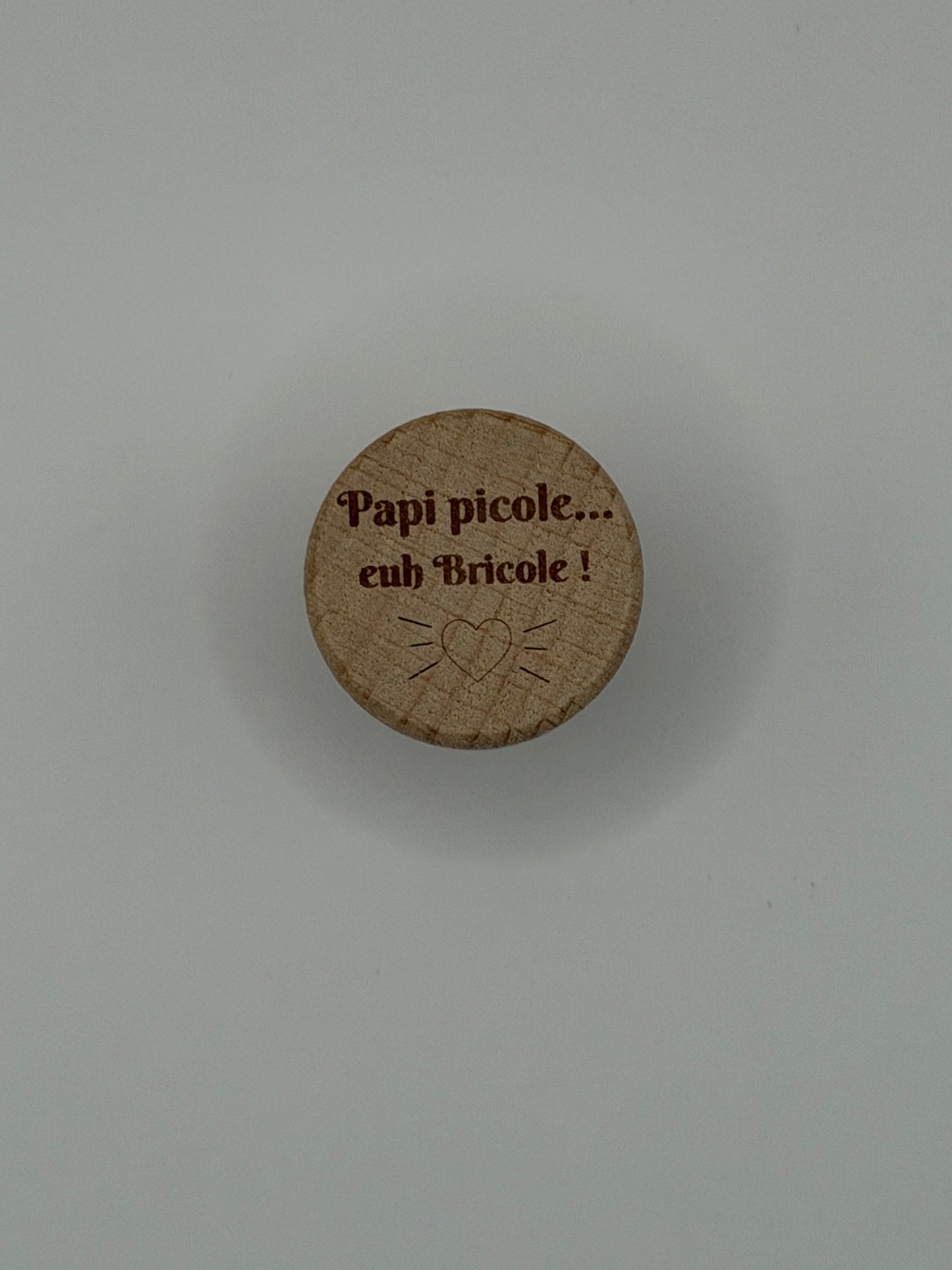 Bouchon de bouteille gravé