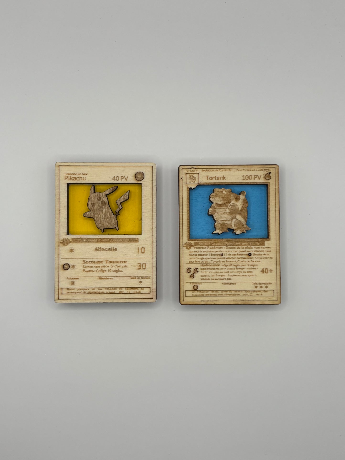 Carte Pokémon en bois