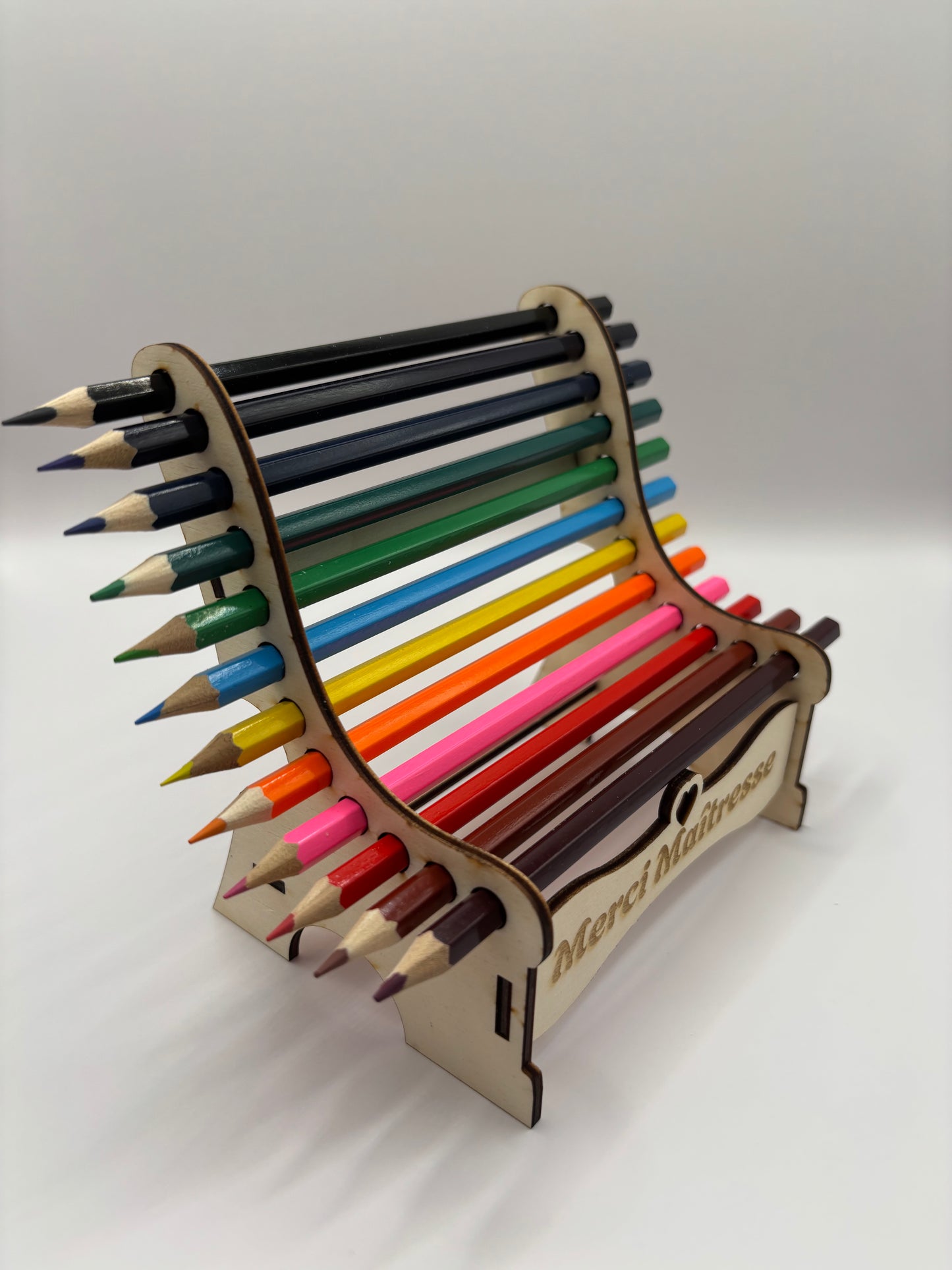 ✏️ Banc porte-crayons de couleurs